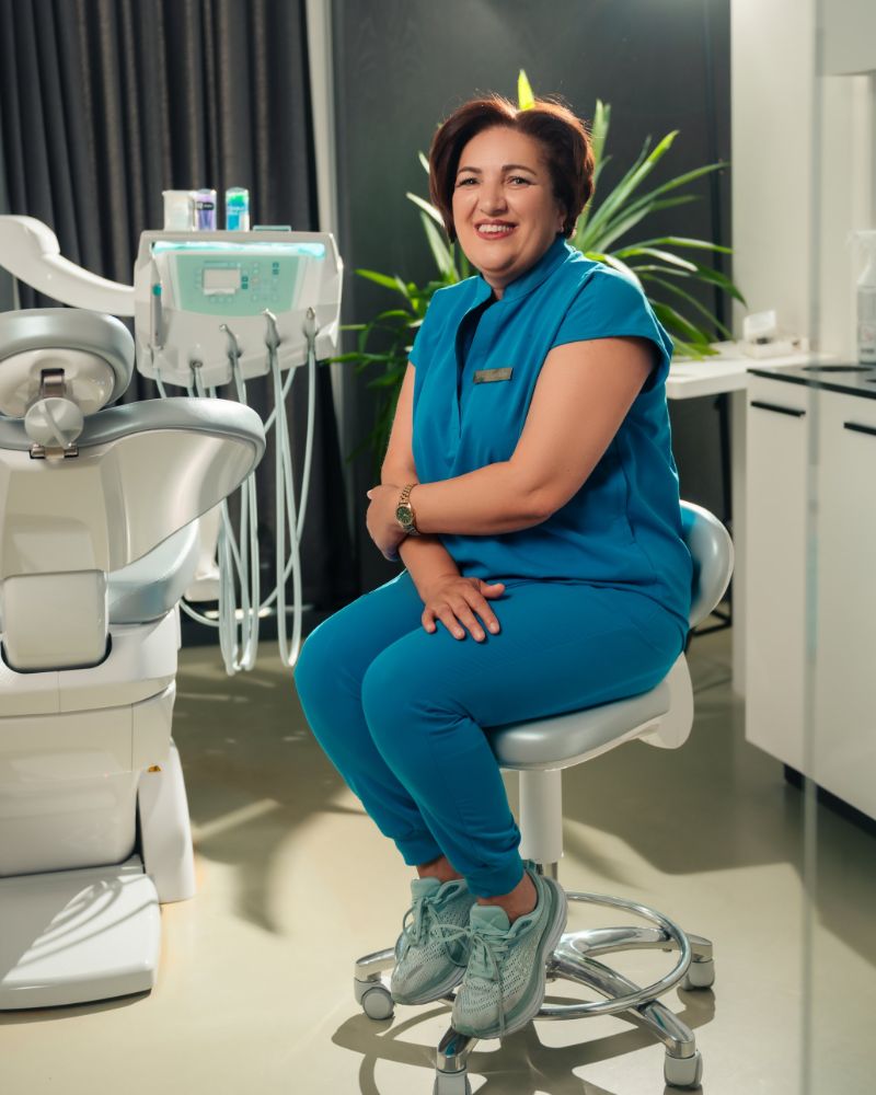 Dr. Lendita Islami Nallbani, oral surgeon at Medident, Pejë